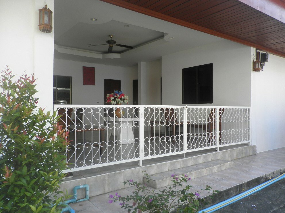 Tiks Place, Thai style Guesthouse in Kata Center
